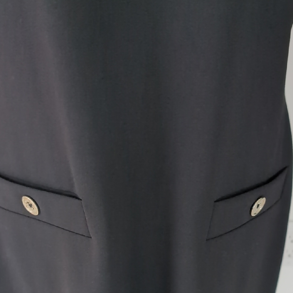 Elegant Black and White Women's Dress - Picture 4 of 7